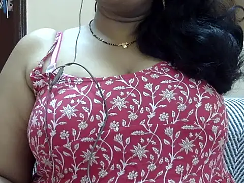 Snapshot of Riya_riyaa chatting on 10.09.25 Riya riyaa online show from 10.09.25