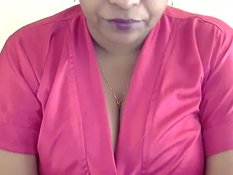 Snapshot of Riya_riyaa chatting on 11.14.25 Riya riyaa online show from 11.14.25