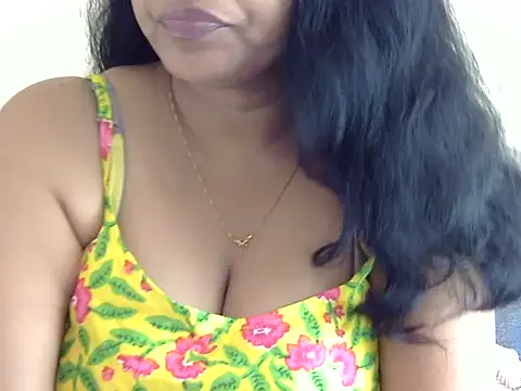 Snapshot of Riya_riyaa chatting on 11.21.25 Riya riyaa online show from 11.21.25