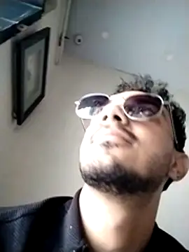 Snapshot of bontoo5 chatting on 11.04.25 bontoo5 online show from 11.04.25