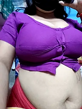 BERRY 00 online show from 11.25.25