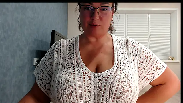 Nora Star online show from 03.02.26