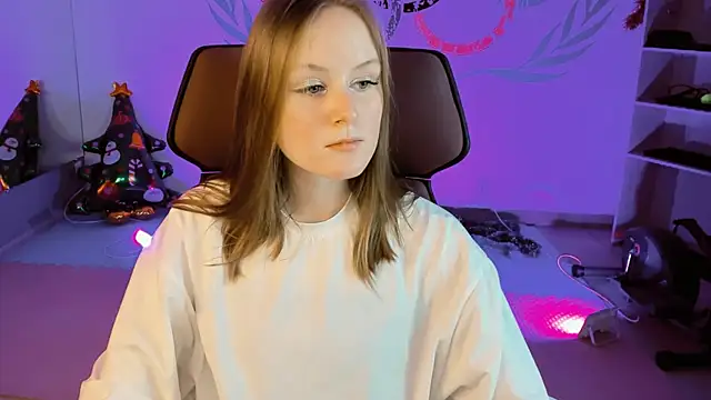 VivienLeeigh online show from 12.26.24