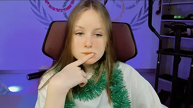 VivienLeeigh online show from 12.31.24