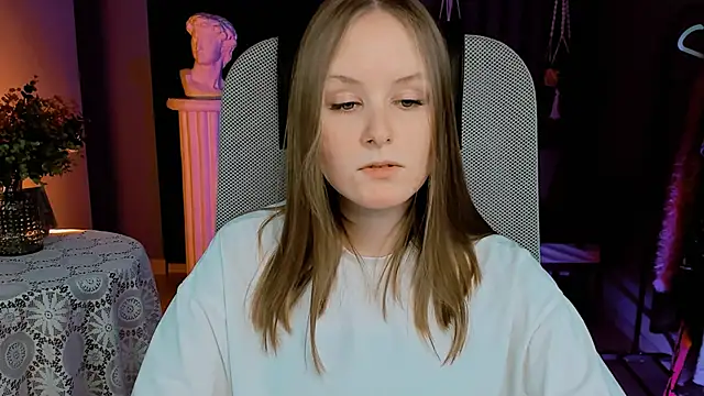 VivienLeeigh online show from 01.10.25