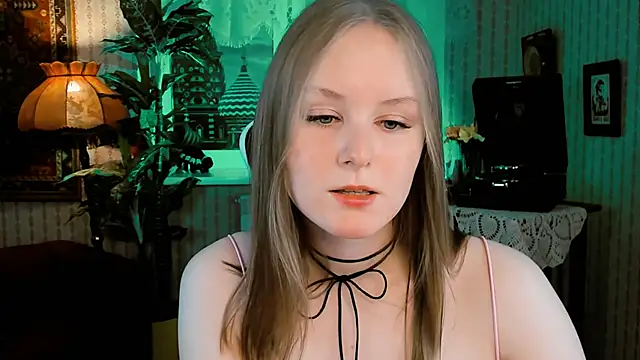 VivienLeeigh online show from 01.26.25