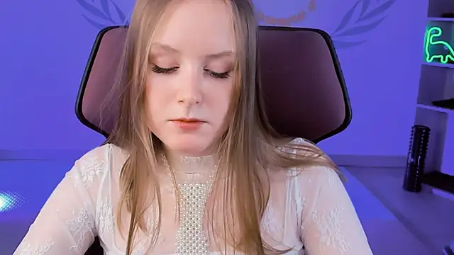 VivienLeeigh online show from 02.07.25