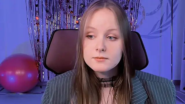 VivienLeeigh online show from 02.16.25