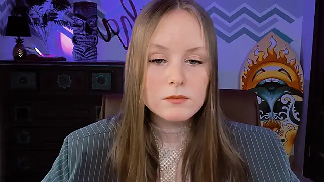 VivienLeeigh online show from 02.22.25