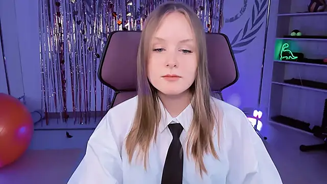 VivienLeeigh online show from 03.09.25