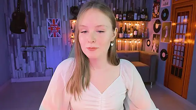 VivienLeeigh online show from 03.18.25