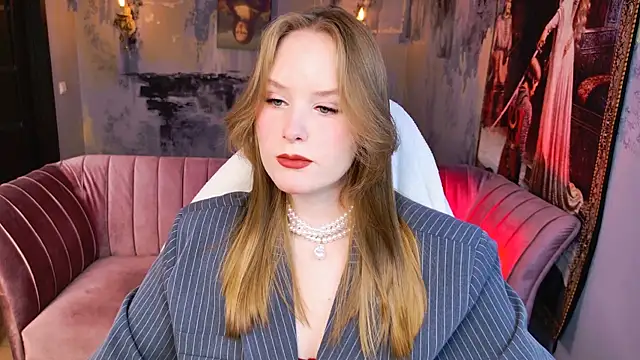 VivienLeeigh online show from 05.04.26