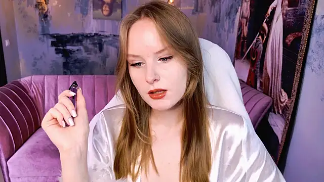 VivienLeeigh online show from 05.08.26