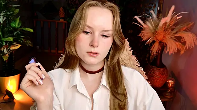 VivienLeeigh online show from 05.18.26