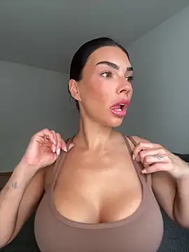 krissiswrld- online show from 09.17.25