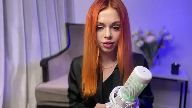 Snapshot of little_fox_alisa chatting on 02.01.25 little fox alisa online show from 02.01.25