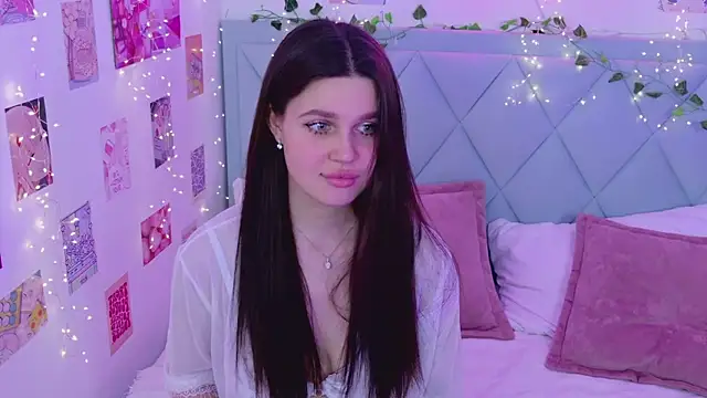 RihannaRose online show from 03.16.25