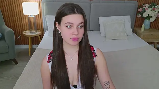 RihannaRose online show from 03.19.25