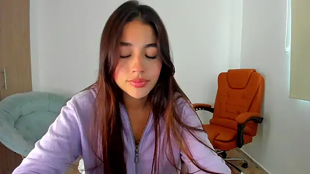 Snapshot of AriaMontgomery chatting on 02.14.25 AriaMontgomery online show from 02.14.25