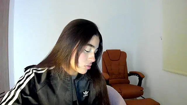 Snapshot of AriaMontgomery chatting on 02.25.25 AriaMontgomery online show from 02.25.25