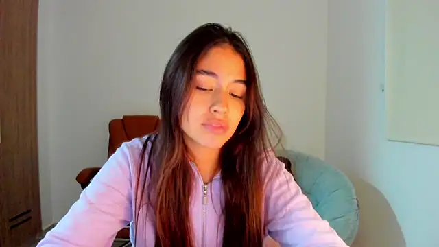 Snapshot of AriaMontgomery chatting on 03.11.25 AriaMontgomery online show from 03.11.25