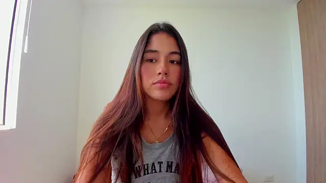 Snapshot of AriaMontgomery chatting on 10.18.25 AriaMontgomery online show from 10.18.25