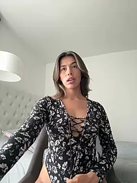 Snapshot of Eli818 chatting on 02.04.25 Eli818 online show from 02.04.25