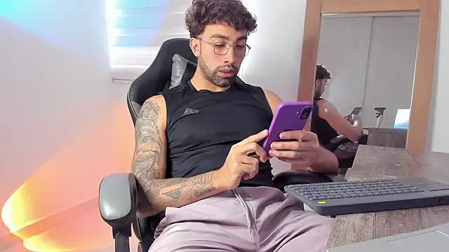 Snapshot of stephennolan1 chatting on 03.24.26 stephennolan1 online show from 03.24.26