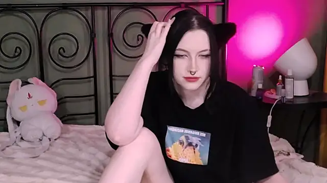 Snapshot of BlackyTea chatting on 10.05.25 BlackyTea online show from 10.05.25