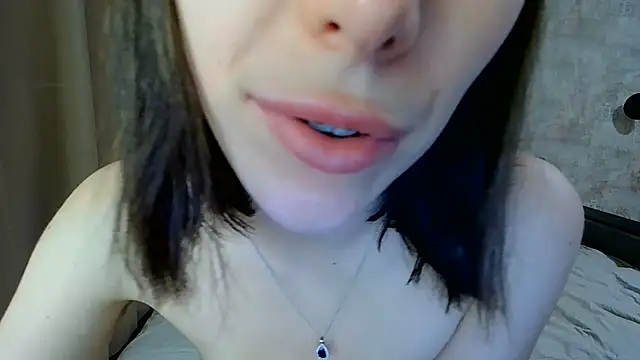 Snapshot of Anika_bloom chatting on 07.07.26 Anika bloom online show from 07.07.26