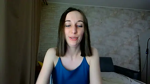 Snapshot of Anika_bloom chatting on 07.22.26 Anika bloom online show from 07.22.26