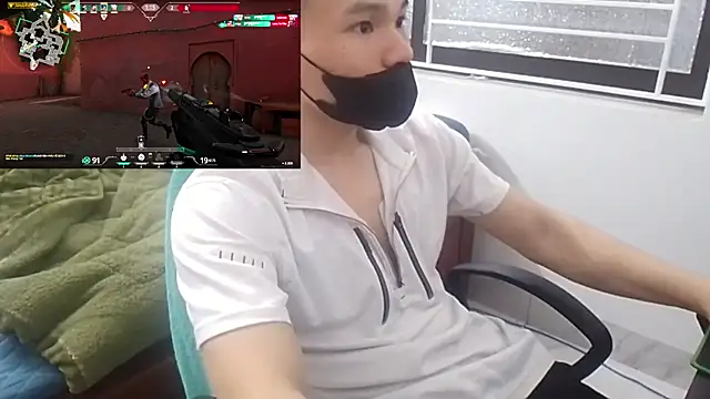 Snapshot of MIXEMKUTAKO chatting on 12.05.24 MIXEMKUTAKO online show from 12.05.24