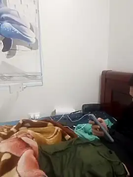 Snapshot of MIXEMKUTAKO chatting on 11.28.25 MIXEMKUTAKO online show from 11.28.25