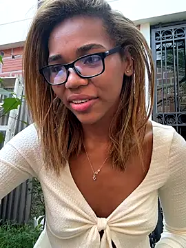 Lily Miiller online show from 12.14.25