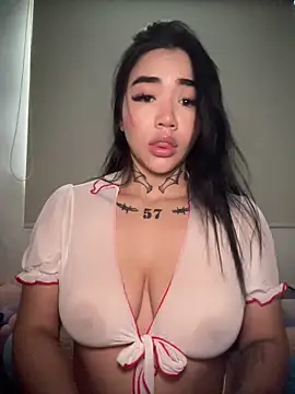 Snapshot of Nickiiiii chatting on 09.12.25 Nickiiiii online show from 09.12.25