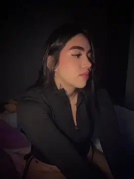 Snapshot of Nickiiiii chatting on 10.09.25 Nickiiiii online show from 10.09.25