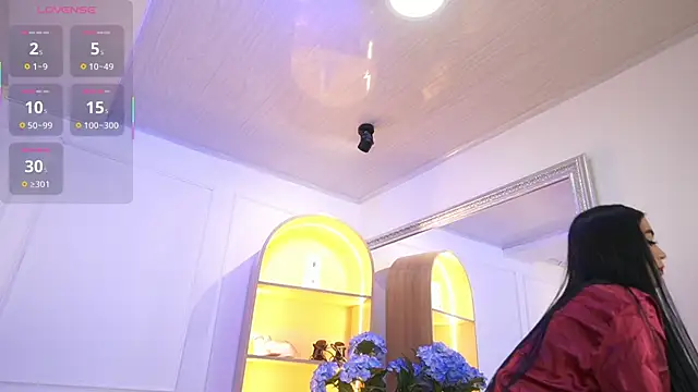 elasummer online show from 10.13.25