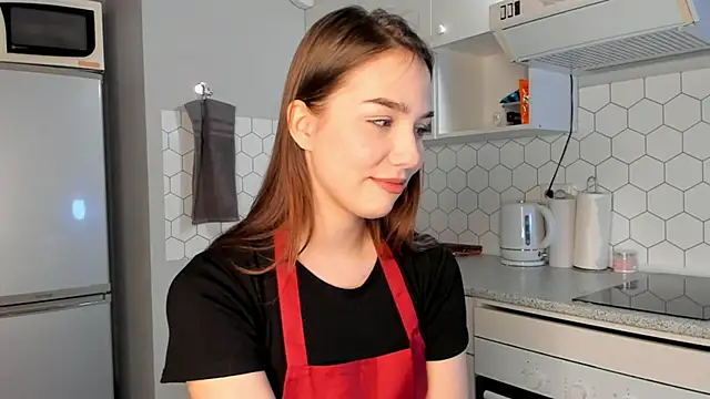 Snapshot of Tate_Angel chatting on 12.15.24 Tate Angel online show from 12.15.24