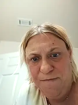 Snapshot of Playmate86 chatting on 12.05.24 Playmate86 online show from 12.05.24