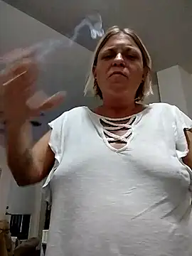 Snapshot of Playmate86 chatting on 12.10.24 Playmate86 online show from 12.10.24