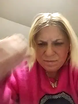 Snapshot of Playmate86 chatting on 12.12.24 Playmate86 online show from 12.12.24