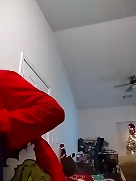 Snapshot of Playmate86 chatting on 12.17.24 Playmate86 online show from 12.17.24