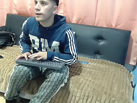 Snapshot of Deportist chatting on 09.14.25 Deportist online show from 09.14.25