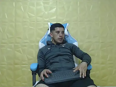 Snapshot of Deportist chatting on 09.17.25 Deportist online show from 09.17.25