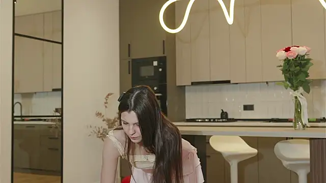 Snapshot of whisper_of_love chatting on 02.14.26 whisper of love online show from 02.14.26