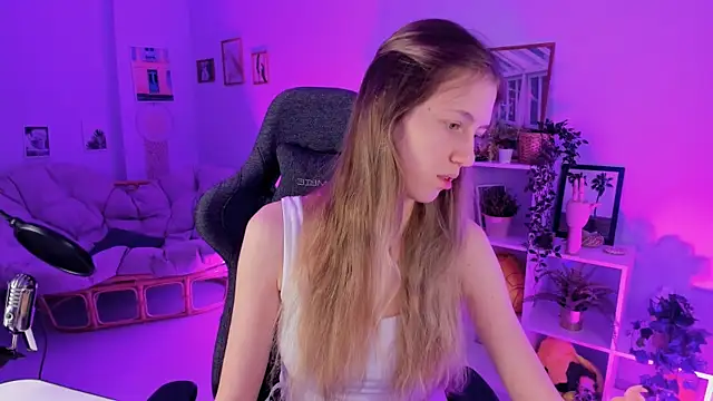 Sharon Evansi online show from 12.29.24