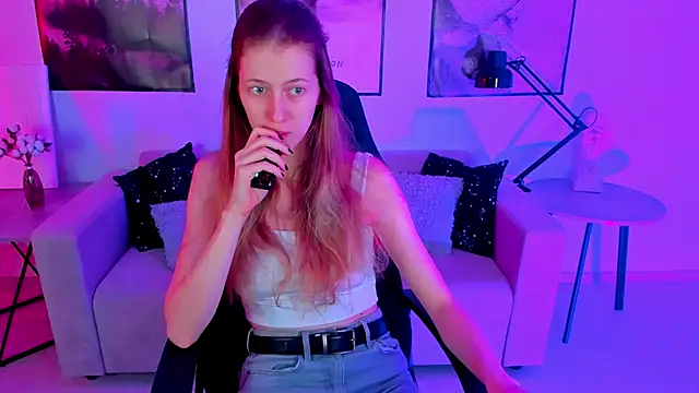 Sharon Evansi online show from 01.15.25