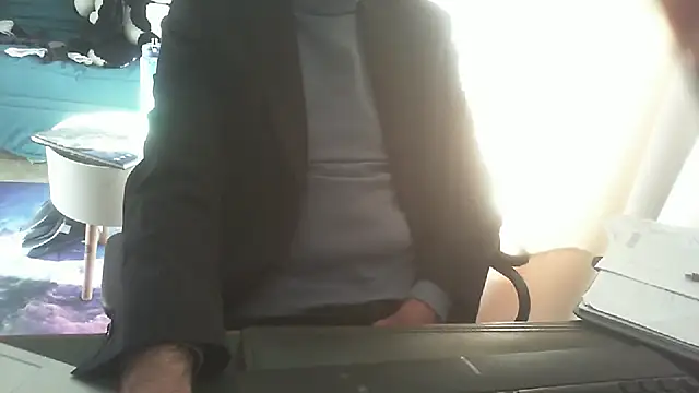 Snapshot of shyfrenchcock1 chatting on 12.16.24 shyfrenchcock1 online show from 12.16.24