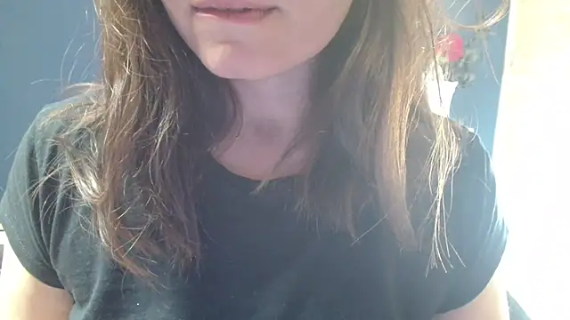 Snapshot of NovaBabe21 chatting on 11.14.25 NovaBabe21 online show from 11.14.25