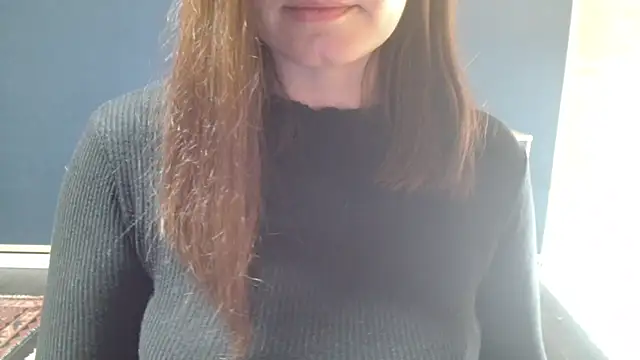 Snapshot of NovaBabe21 chatting on 11.25.25 NovaBabe21 online show from 11.25.25